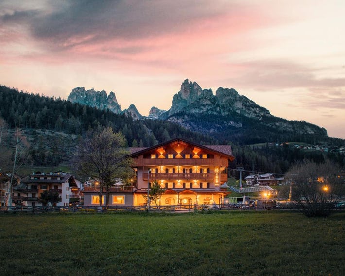 X Alp Hotel