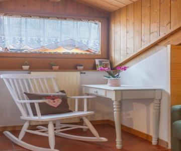 DolomiApartments - Appartamento Fiordaliso