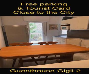 Guesthouse Gigli 2 - Free Tourist Card & car parking - no trucks