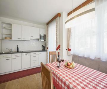 Apartment Romana