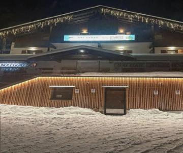 Lodge Ski