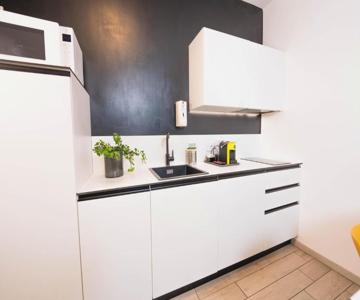CityU Grazioli 27 Appartamento Trento Città - 2 stanze con 2 parcheggi privati gratuiti