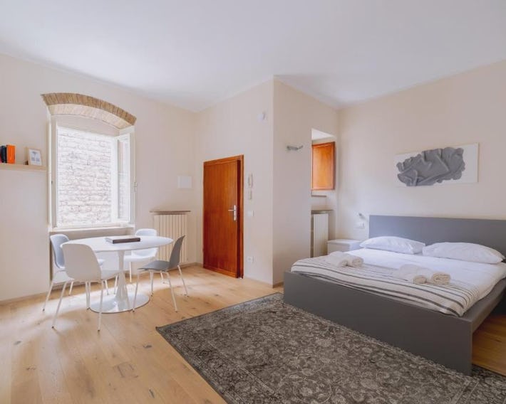 Suite Ginevra, super centrale con colazione inclusa