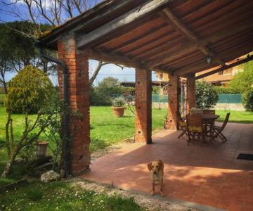 CASA CON AMPIO GIARDINO - MINIMO 3 Notti