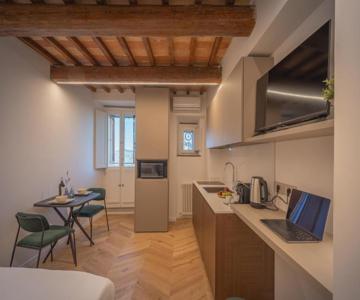 Melo 14 - Boutique Studio Nel Centro - ItalyWeGo