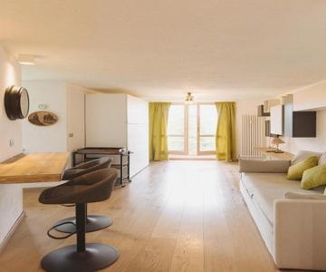 Comecasa Lovely Apartment Pila
