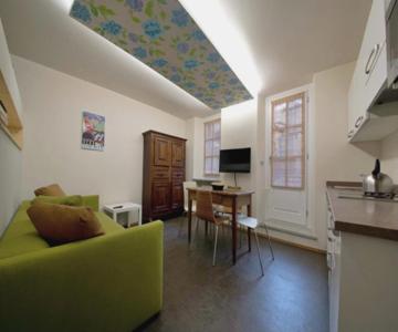 Aymon De Challant Appartement