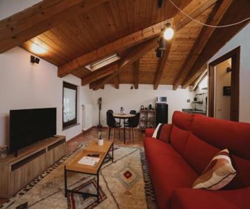 Maison Petit Rouge by Hili