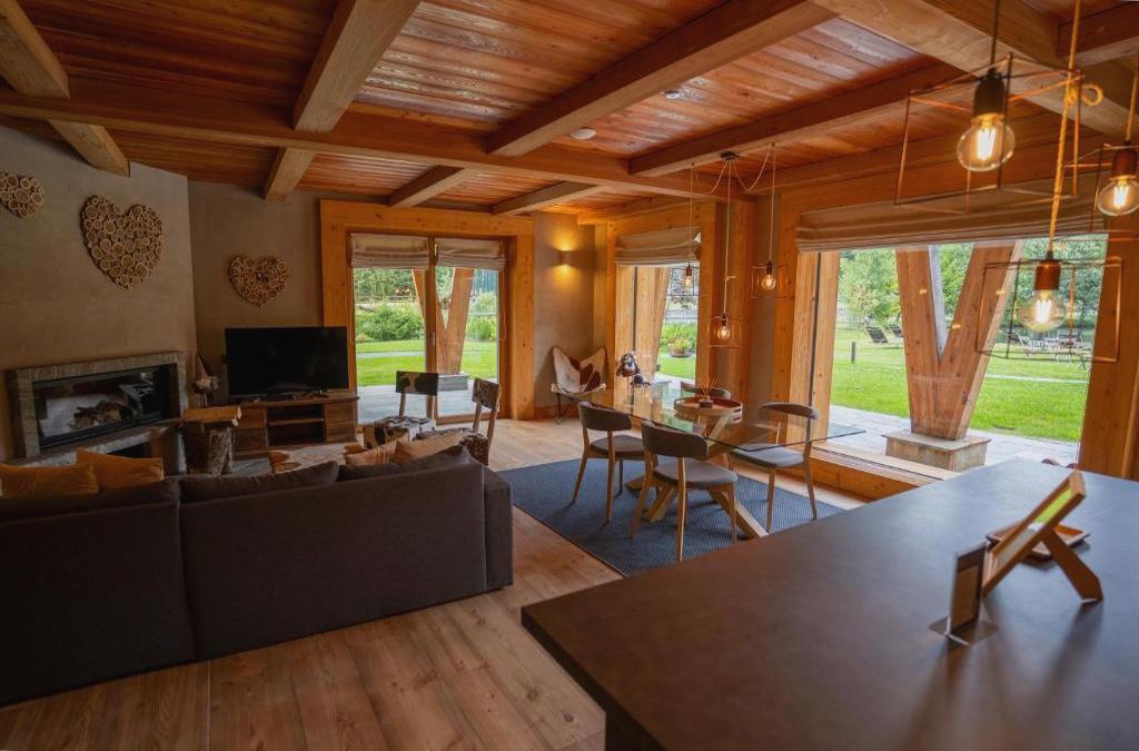 Au Charmant Petit Lac - Ecohotel Parc & Spa