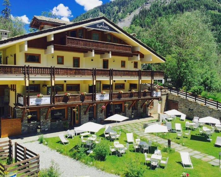 Shatush Hotel