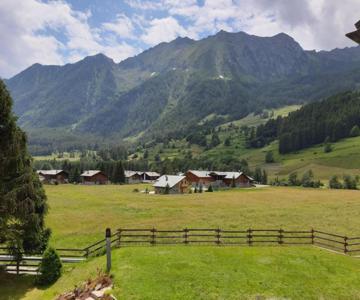 Il Pettirosso - Appartamento Panoramico con 3 Camere in Villetta