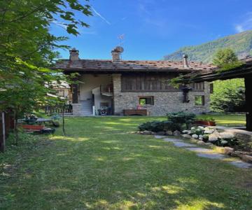 Chalet Blanc "Coeur Sapin"