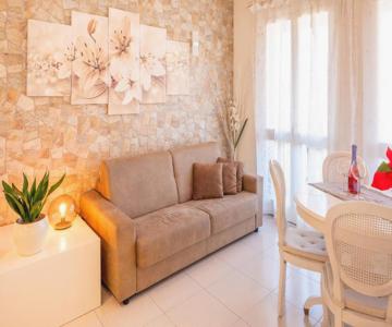 Elena Apartment - Free Secure Parking - Center - Pool - View Lake