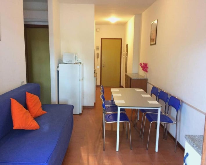 Nice three-bedroom flat with balcony in Bibione