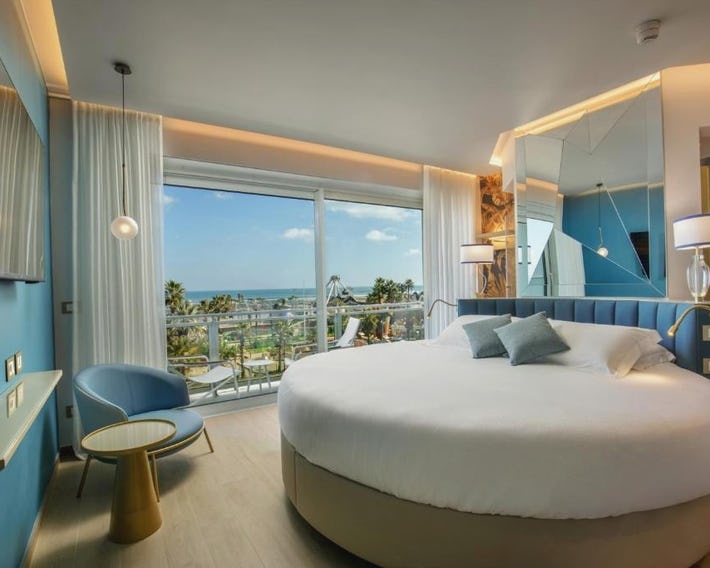 Ambasciatori Suite Hotel