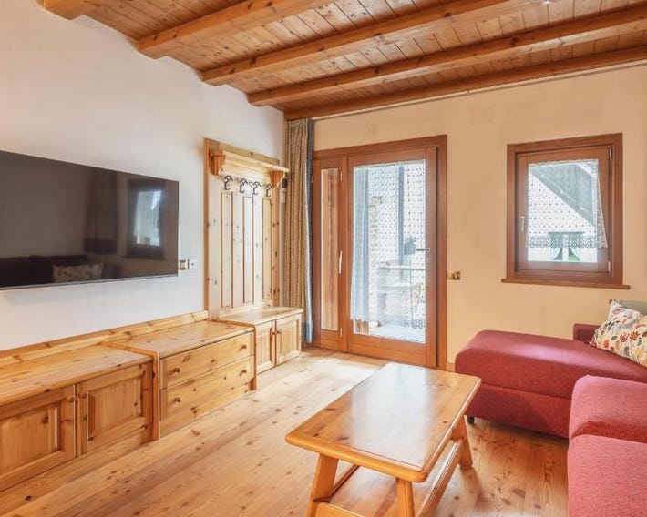 Beautiful ground floor flat few steps from centre