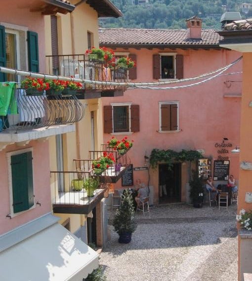 Casella's Apartment