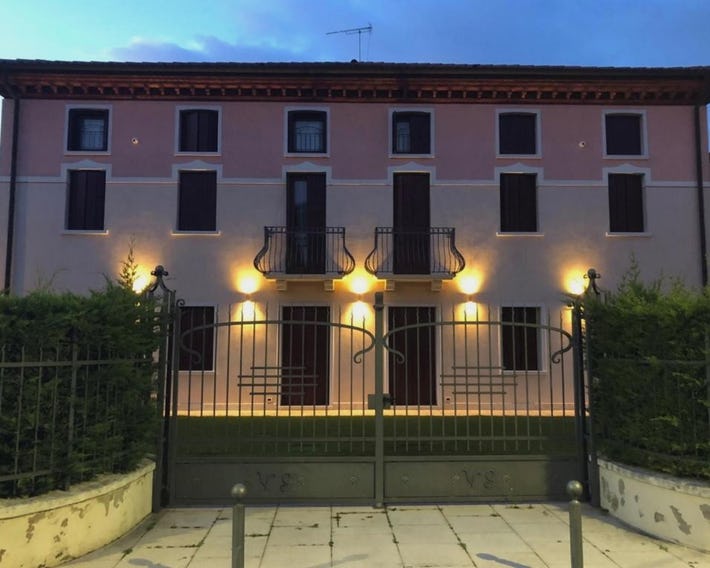 Villa Giotto Luxury Suite & Apartments