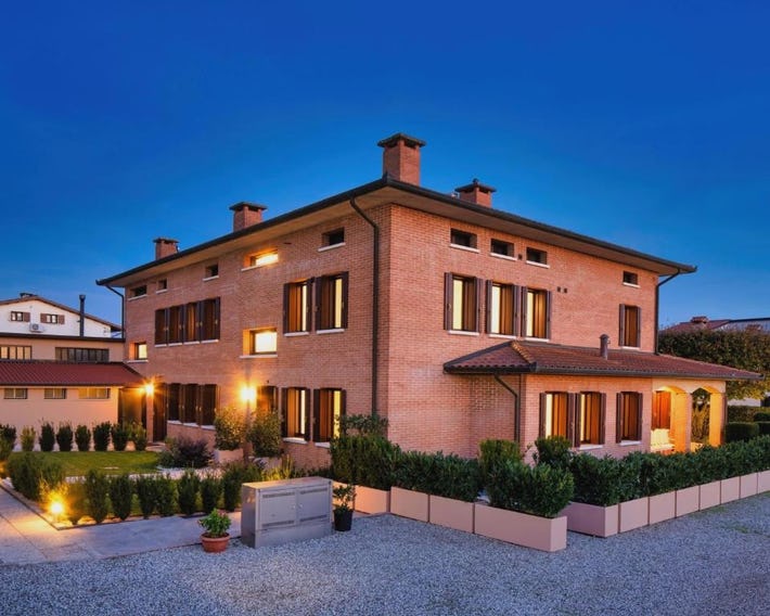 Borgo Tabari Locazione Turistica