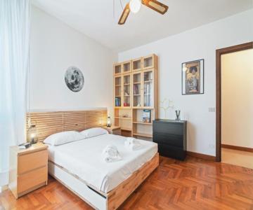 GuestHost - San Antonio Garden Flat with Terrace