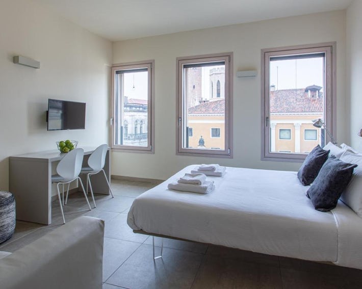 Erïk Langer Pedrocchi Suites