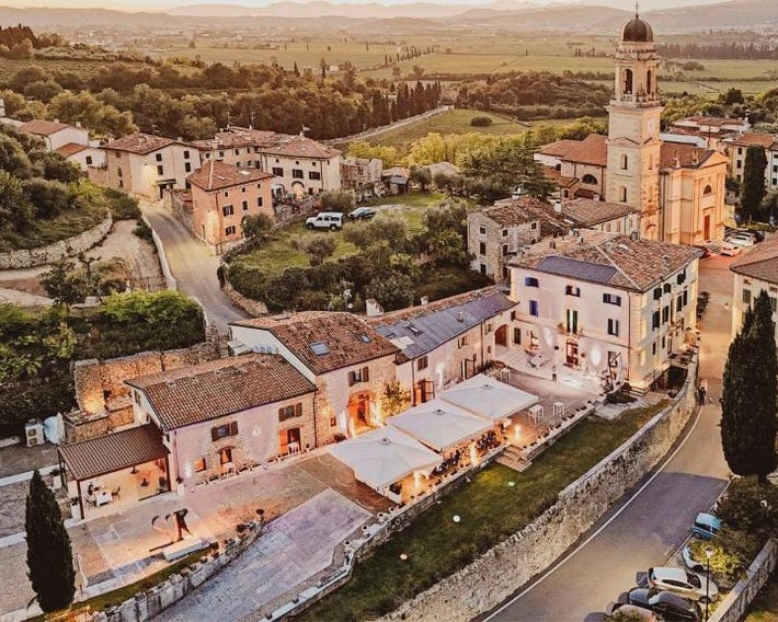 Castrum Wine Relais - Albergo Diffuso