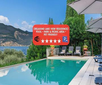 Panoramic Lake View Apartments with Pool & Breakfast