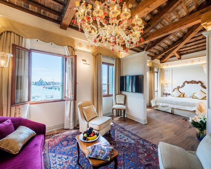Hotel Monaco & Grand Canal