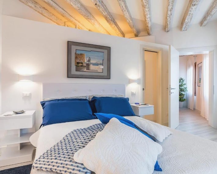 Biennale 1 & 2 , Elegant Apartments 15 min walk from St Marks Square- VHA Collection