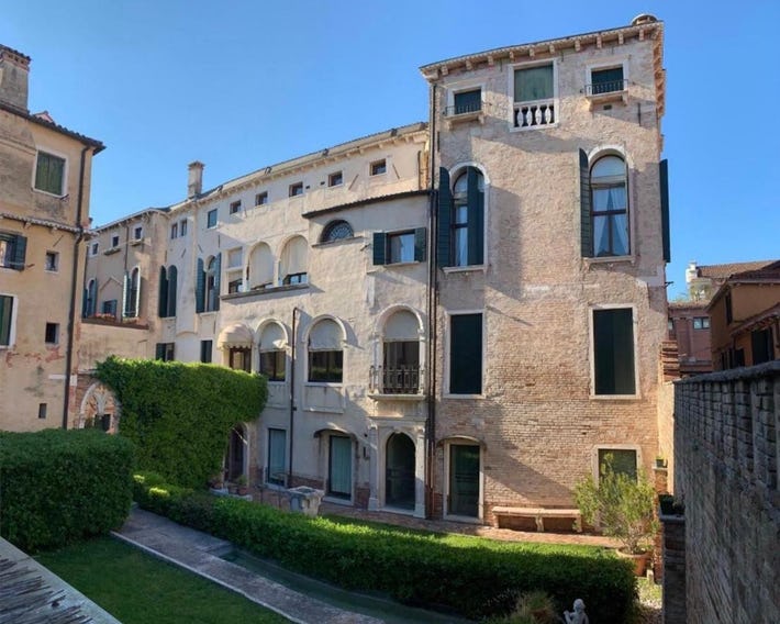 Palazzo Contarini Porta di Ferro
