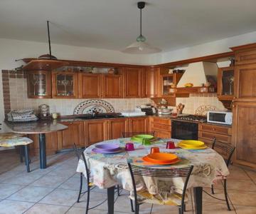 Lara's House