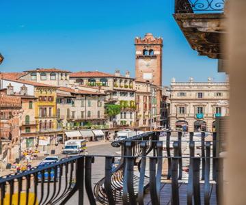 Hoomee Piazza Erbe