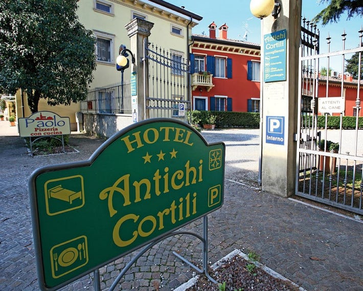 Hotel Antichi Cortili