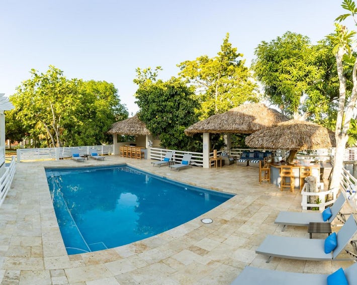 Blue Paloma Bed & Breakfast