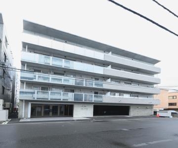 Glass Yamahana East
