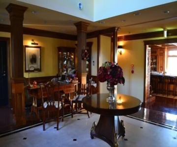 Hazel Grouse Manor