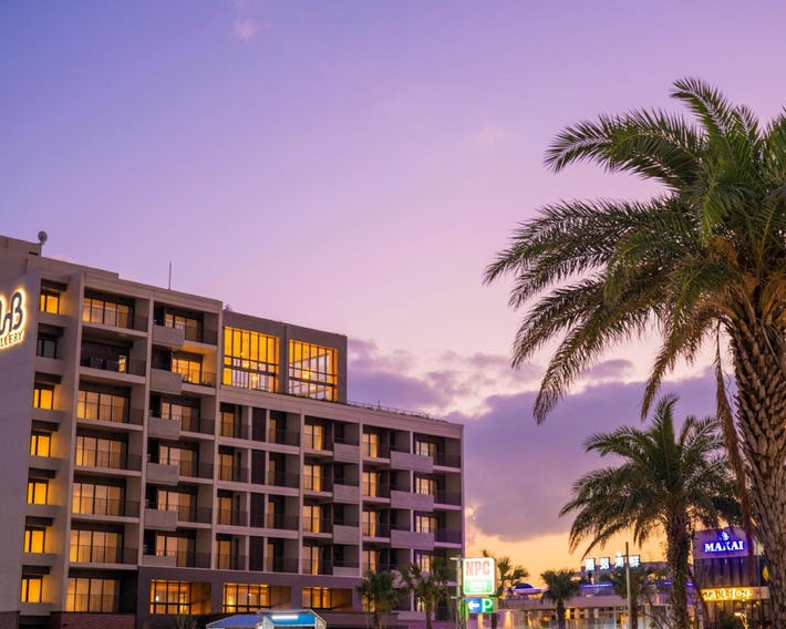 MB GALLERY CHATAN by THE TERRACE HOTELS