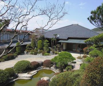 Kappo Ryokan Momoyama