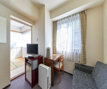 Shimizu Plaza Hotel by OYO Rooms