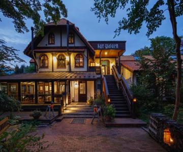 Hotel Hut Walden