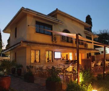 Moffat Court Hotel
