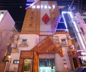 Hotel 7