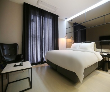 Gongju Hotel Moon
