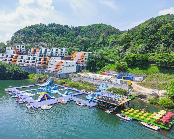 W Jiwoo Resort