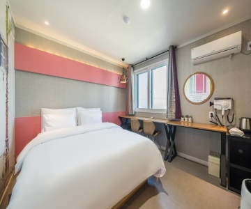 Hwaseong Hotel Jebudo