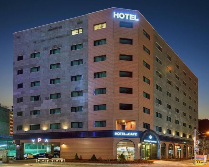 Sea Moon Tourist Hotel