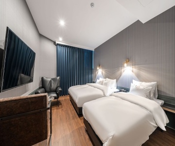 Namyangju Ninestone Hotel