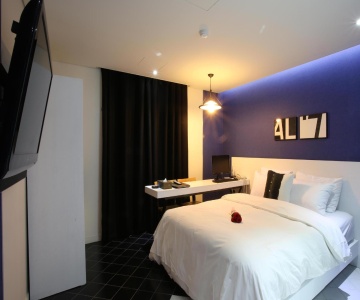 Lexy Hotel