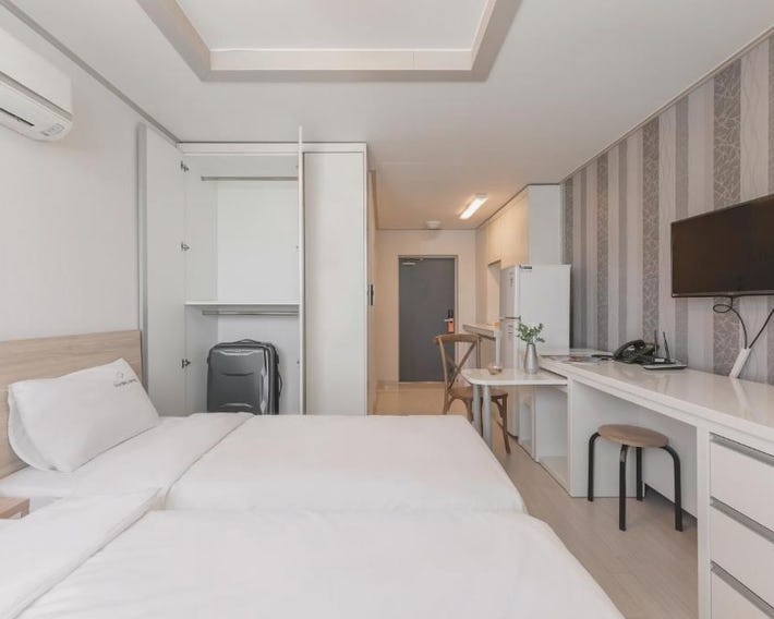 Staywell Hotel