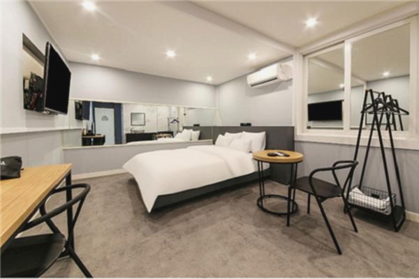 Gamdong Hotel